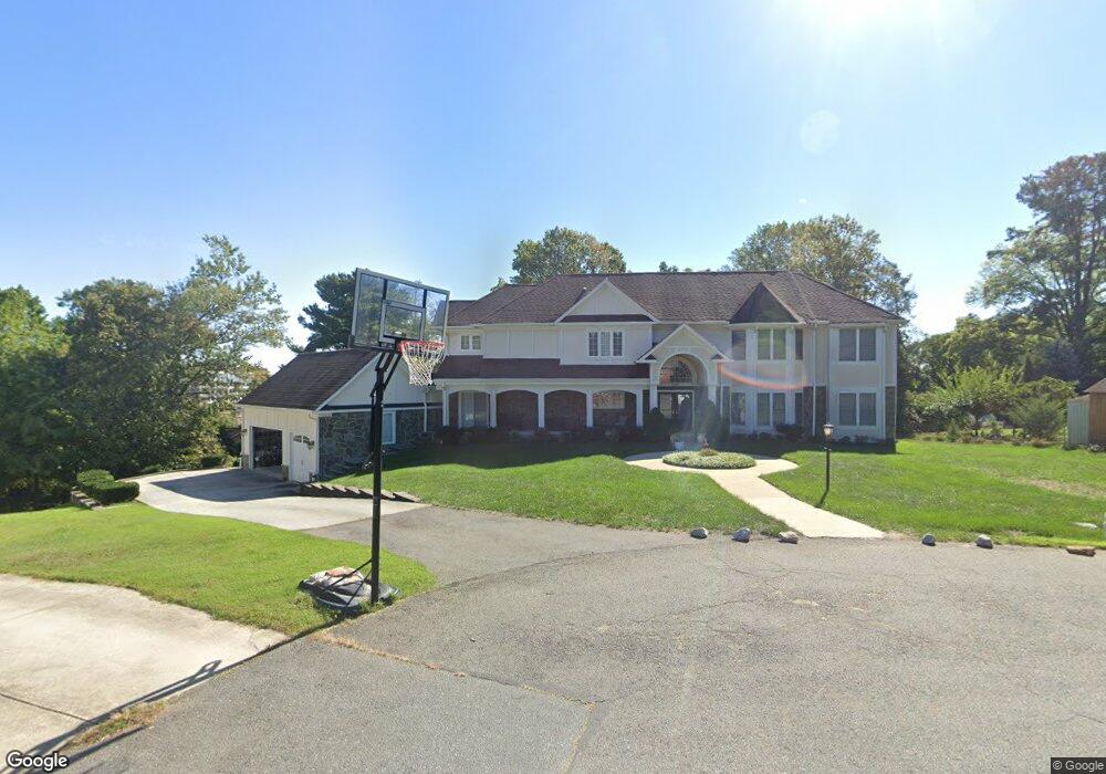 2333 Hill Place, Falls Church, VA 22043 - photo 1