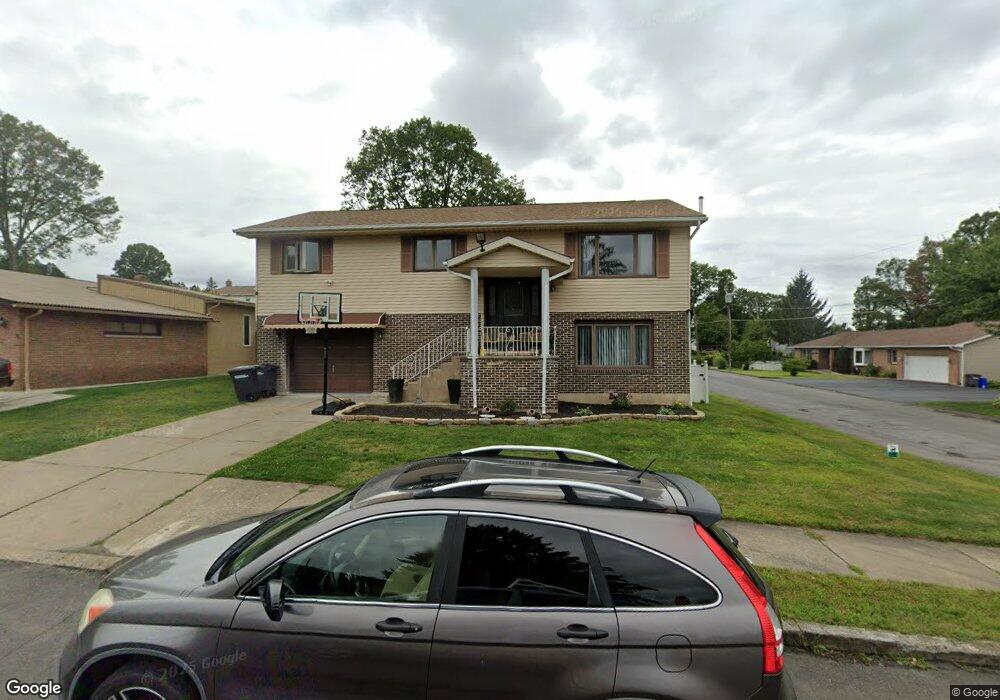 850 Hayes St, Hazleton, PA 18201 - photo 1