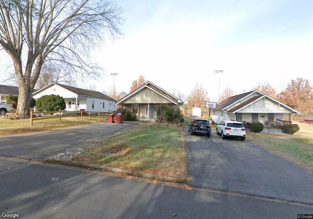 1409 E Chilhowie Ave, Johnson City, TN 37601 - photo 1