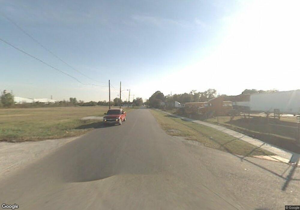 10005 Gene Maury St, Houston, TX 77088 - photo 1