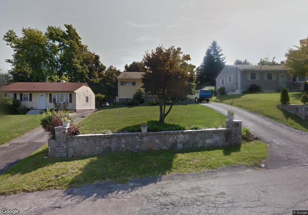 31 Cayuga Dr, Peekskill, NY 10566 - photo 1