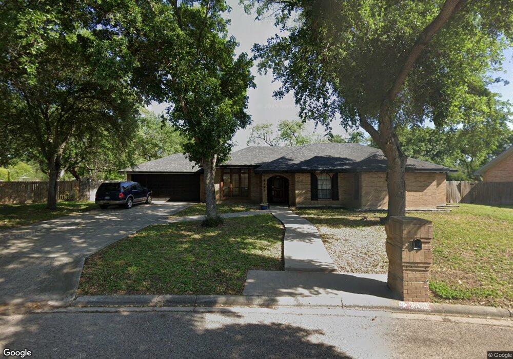 2102 Anacua Cir, Edinburg, TX 78539 - photo 1