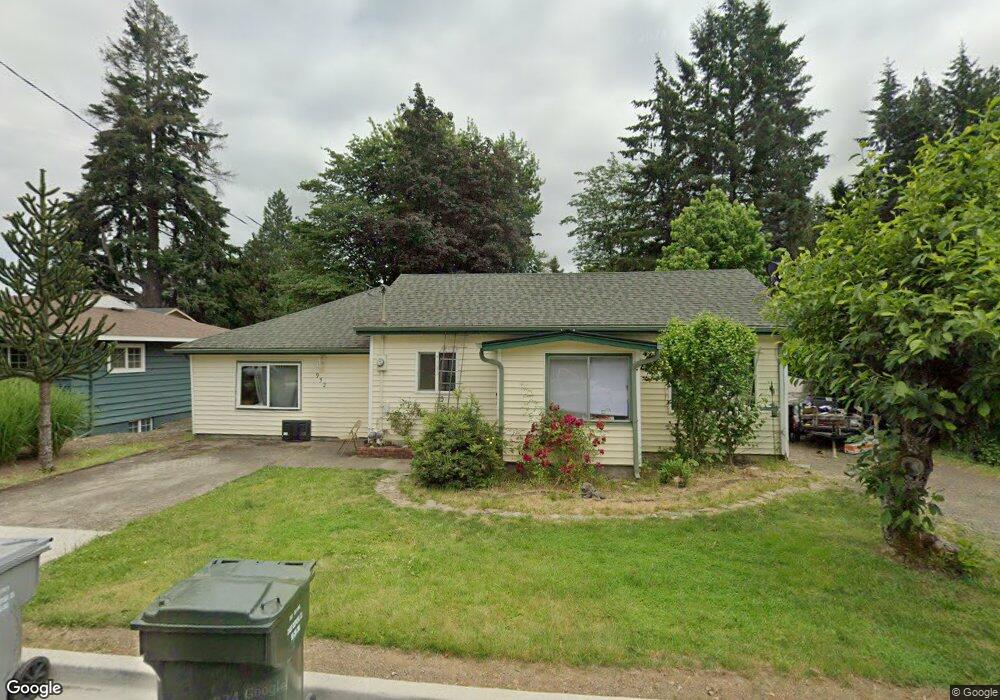 952 N Locust St, Canby, OR 97013 - photo 1
