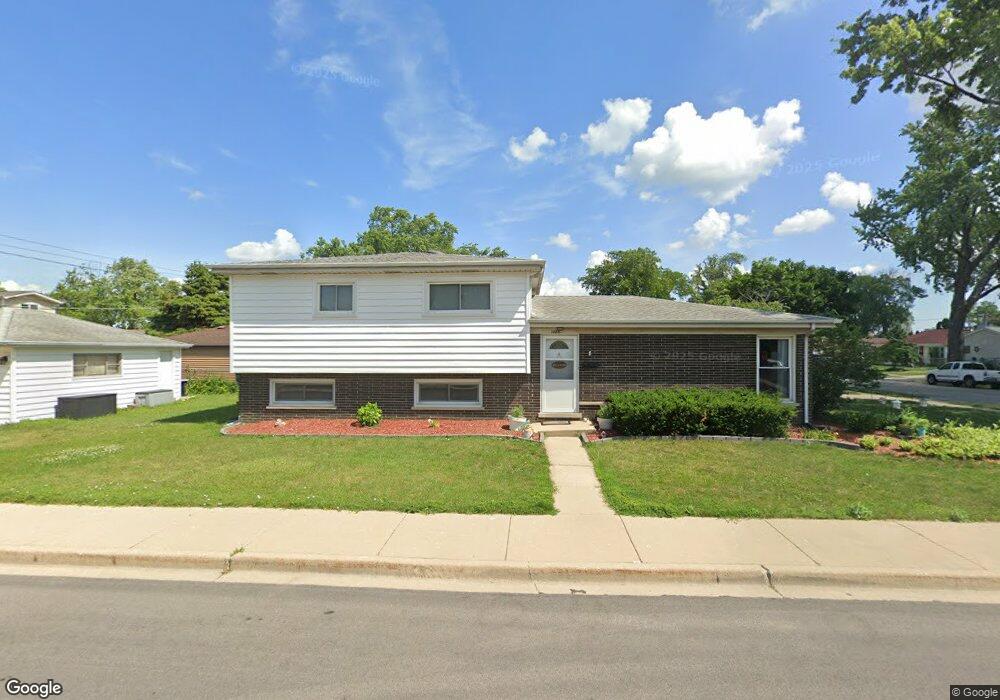 1488 Riverview Ave, Des Plaines, IL 60018 - photo 1