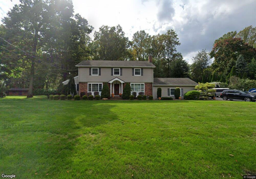 4 Fieldcrest Ct, Holmdel, NJ 07733 - photo 1