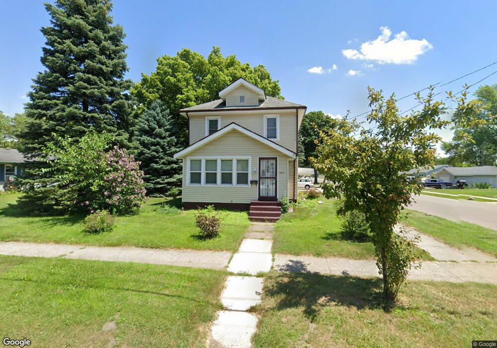 1924 Oakland Ave, Elkhart, IN 46516 - photo 1