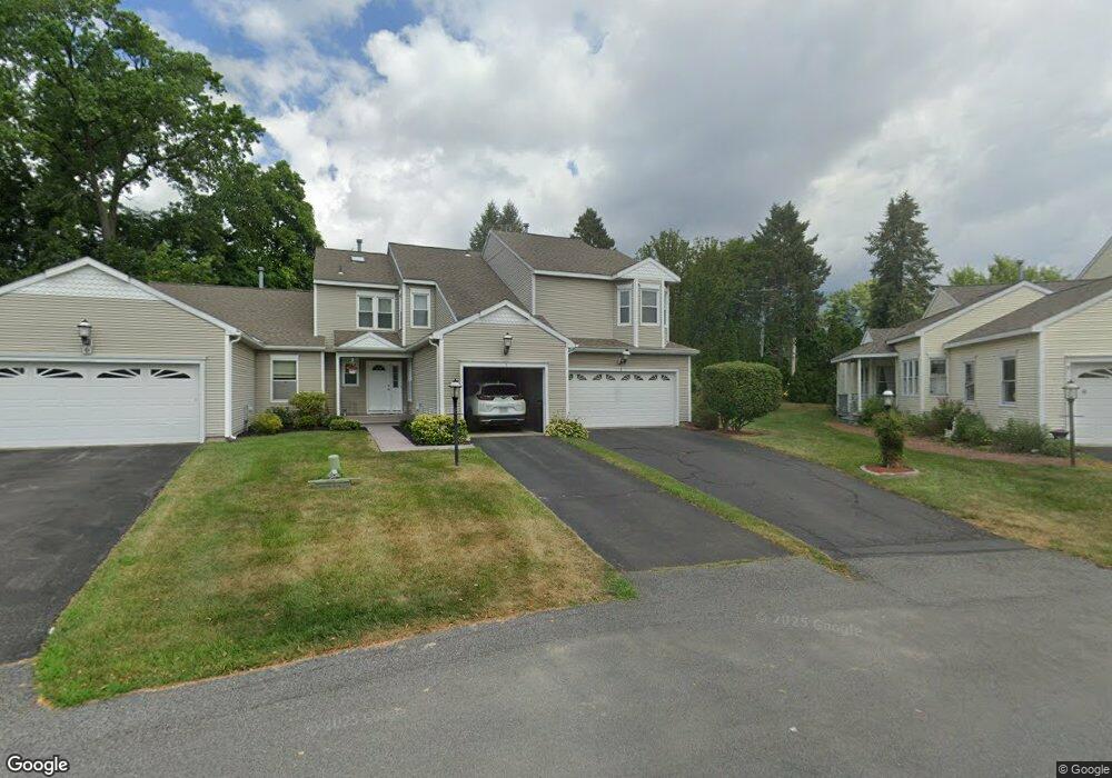 4 Essex Cir, Albany, NY 12209 - photo 1