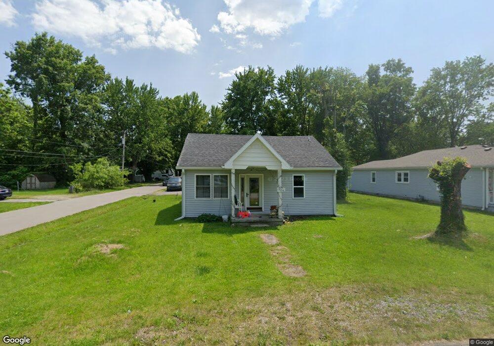 505 W Cross St, Austin, IN 47102 - photo 1