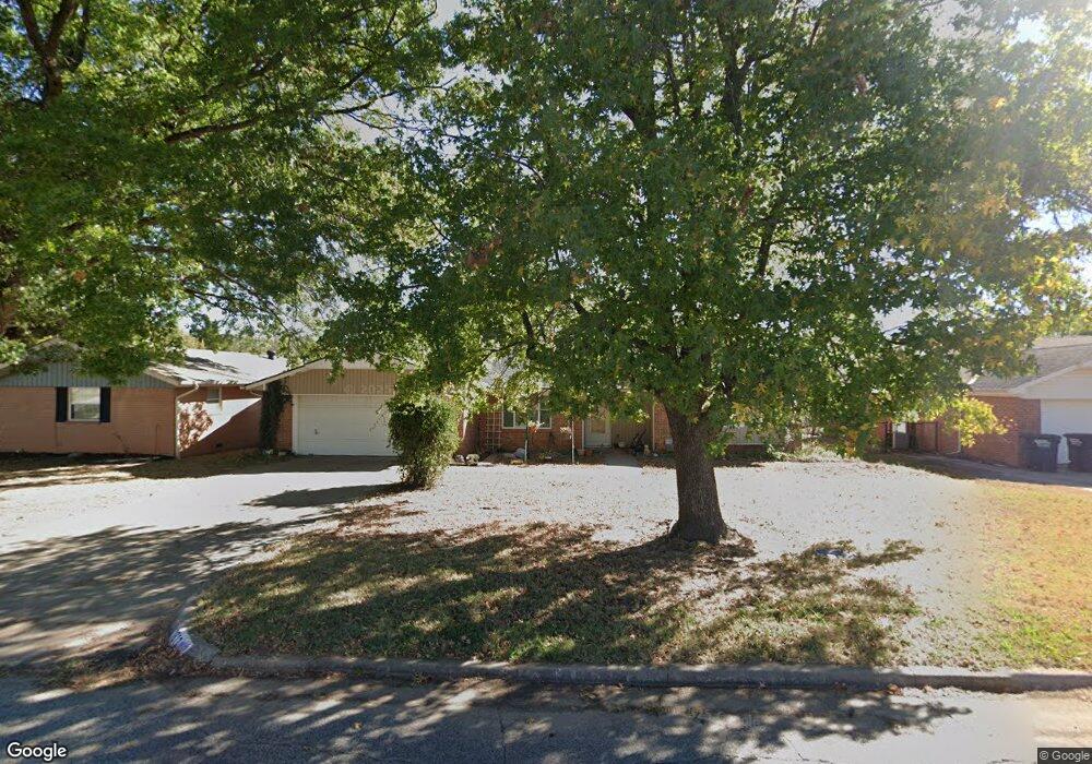 1813 N Pennsylvania Ave, Shawnee, OK 74804 - photo 1