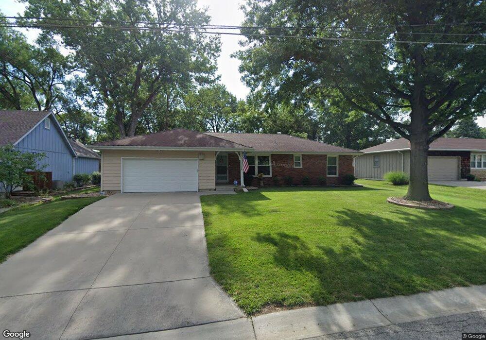 5425 Rosehill Rd, Shawnee, KS 66216 - photo 1