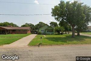 622 S 7th St, Kiowa, KS 67070