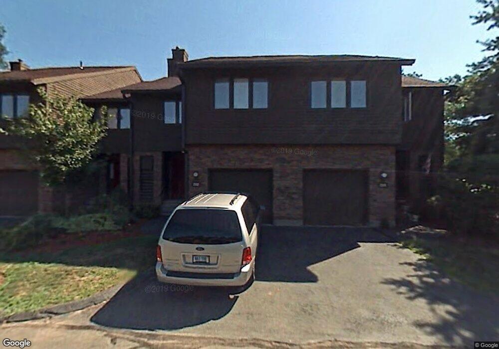 202 Hunters Ln, Newington, CT 06111 - photo 1