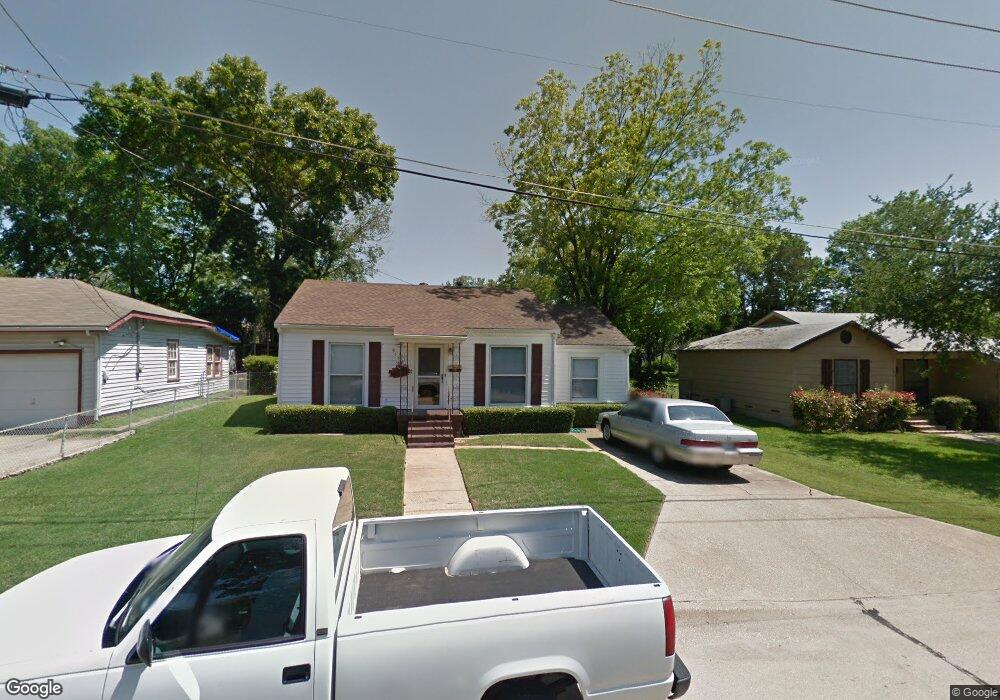 613 Travis St, Ennis, TX 75119 - photo 1