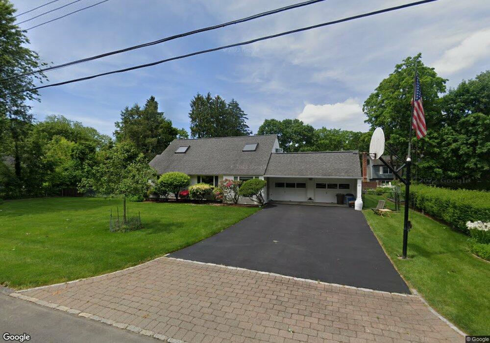 10 Phyllis Place, Rye Brook, NY 10573 - photo 1