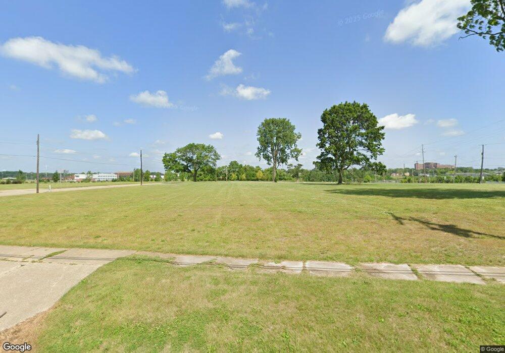 1218 W 2nd St, Flint, MI 48503 - photo 1