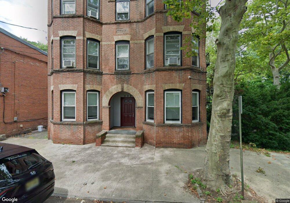 209 Greene St unit 1, New Haven, CT 06511 - photo 1