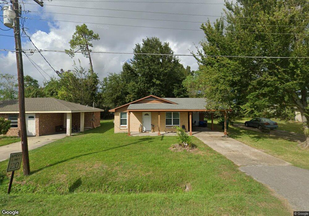 307 Carol St, Thibodaux, LA 70301 - photo 1