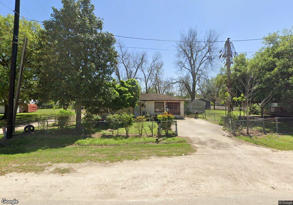 2108 13th St, Bay City, TX 77414 - photo 1