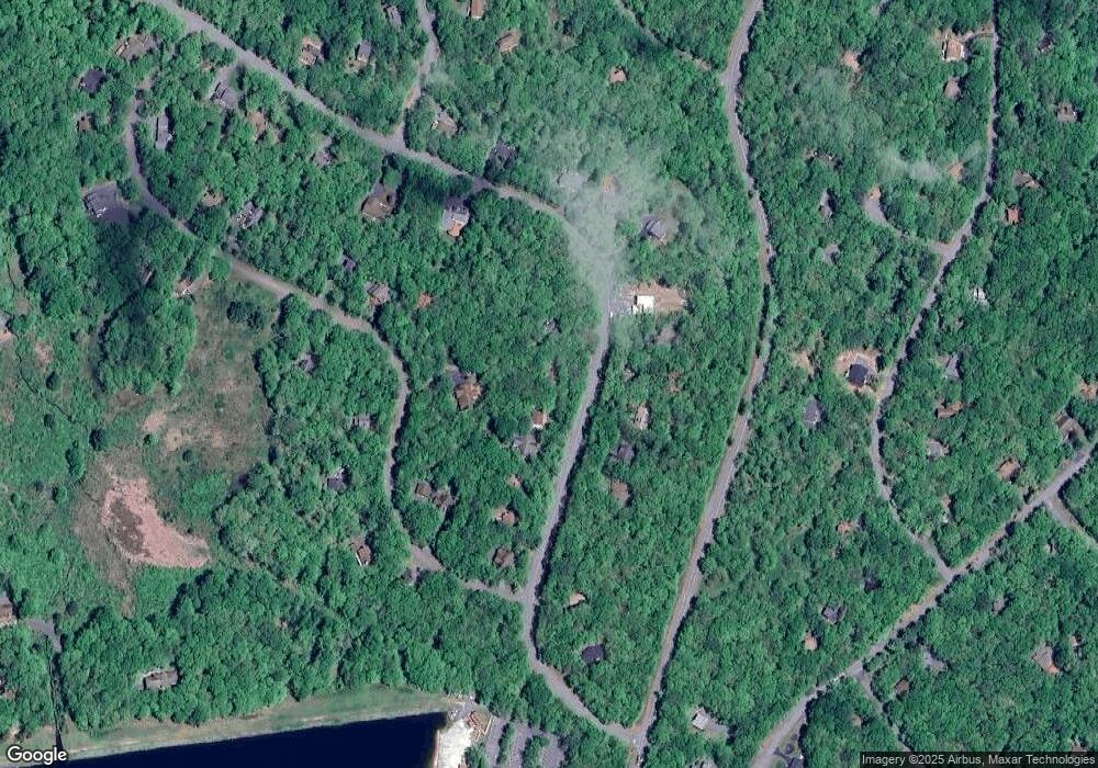 109 Surrey Dr, Hawley, PA 18428 - photo 1