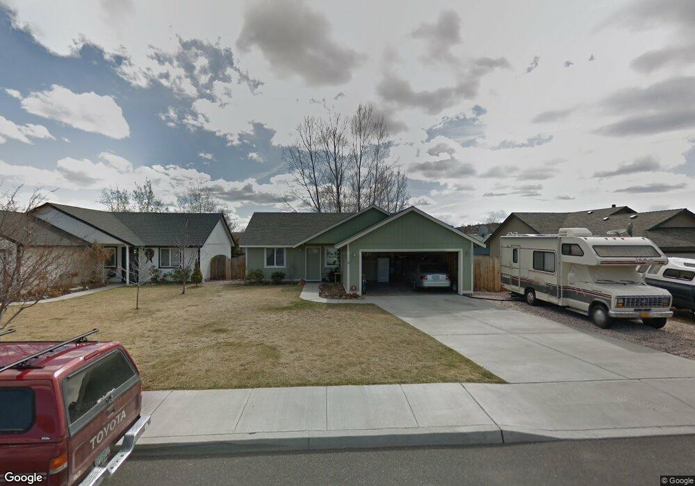 3036 SW Peridot Ave, Redmond, OR 97756 - photo 1