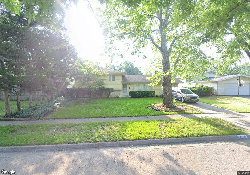 2706 SW James St, Topeka, KS 66614 - photo 1