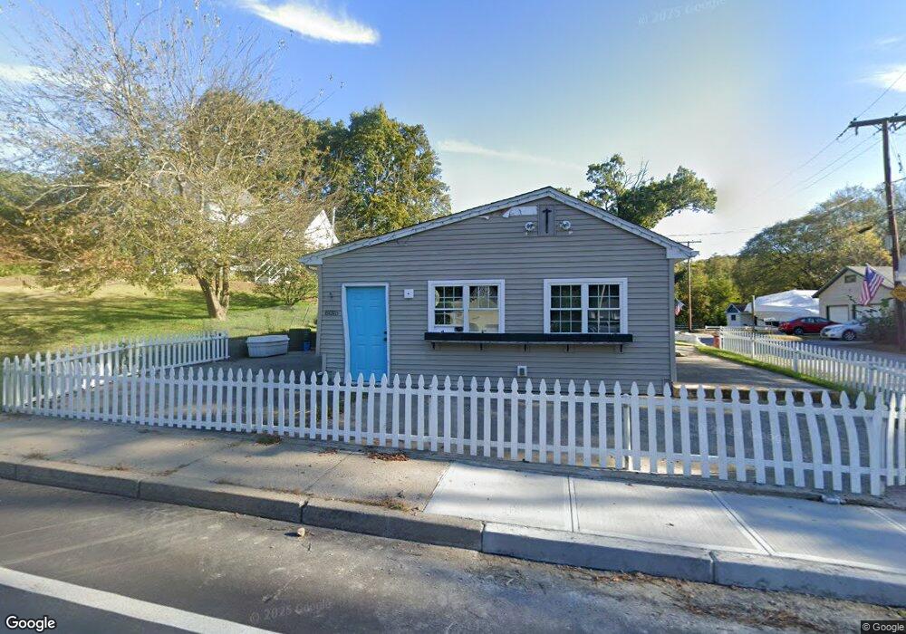 811 Mendon Rd, Cumberland, RI 02864 - photo 1