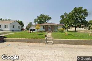 521 Eagle St, Benkelman, NE 69021