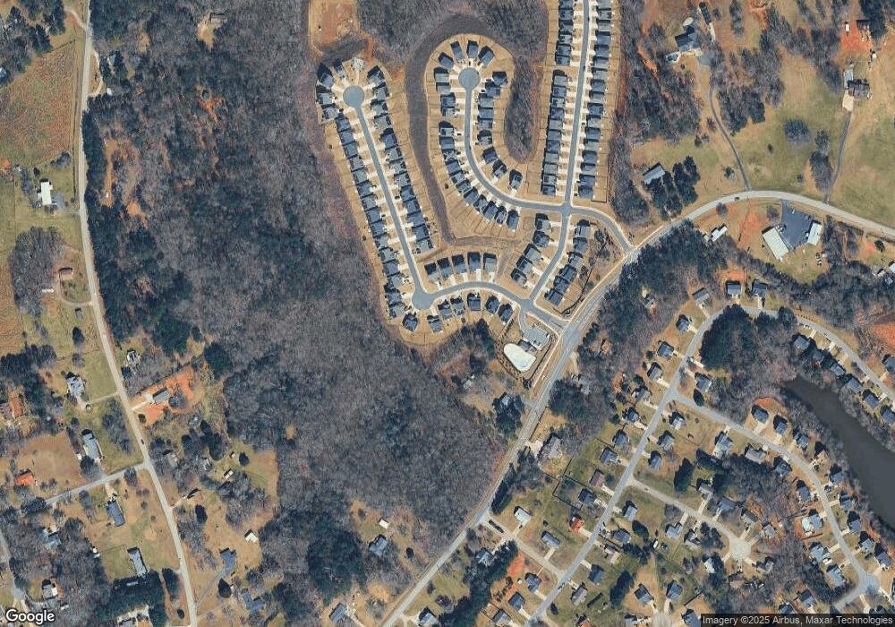 103 Hackberry Ave, Commerce, GA 30529 - photo 1