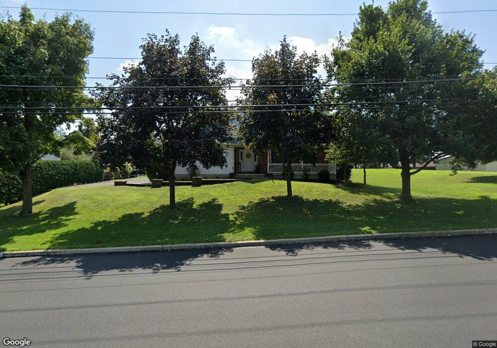 1062 Boeshore Cir, Reading, PA 19605 - photo 1