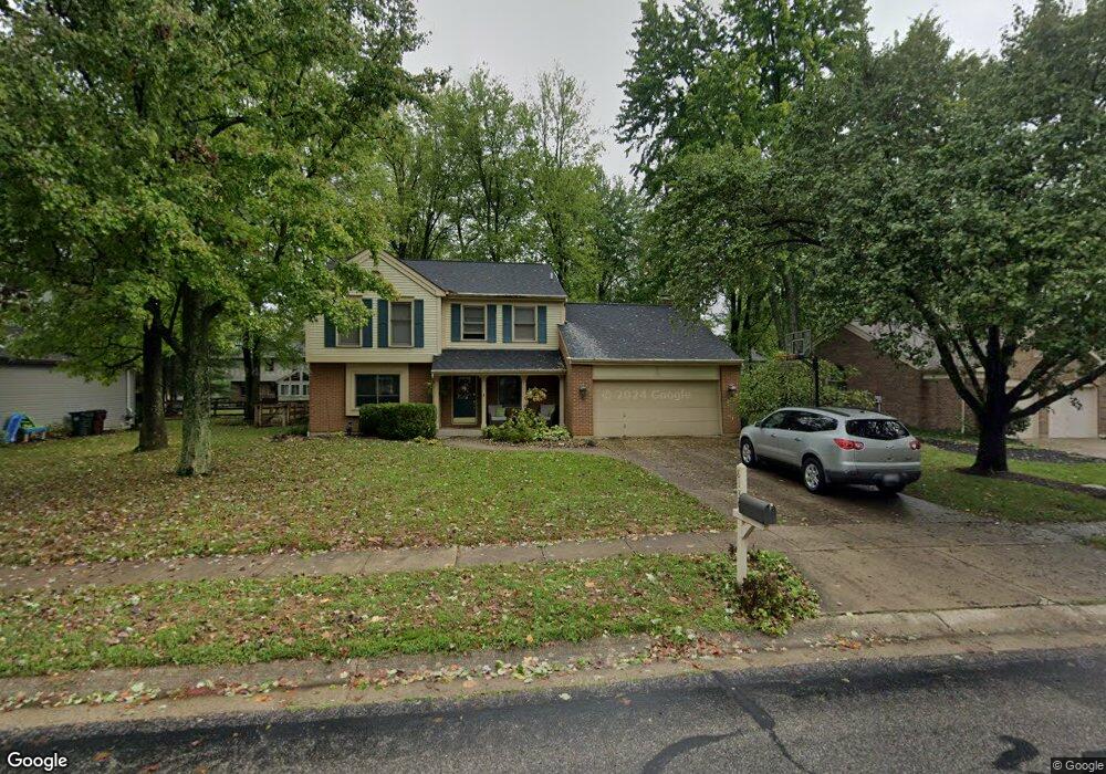 8130 Nagelwoods Dr, Cincinnati, OH 45255 - photo 1