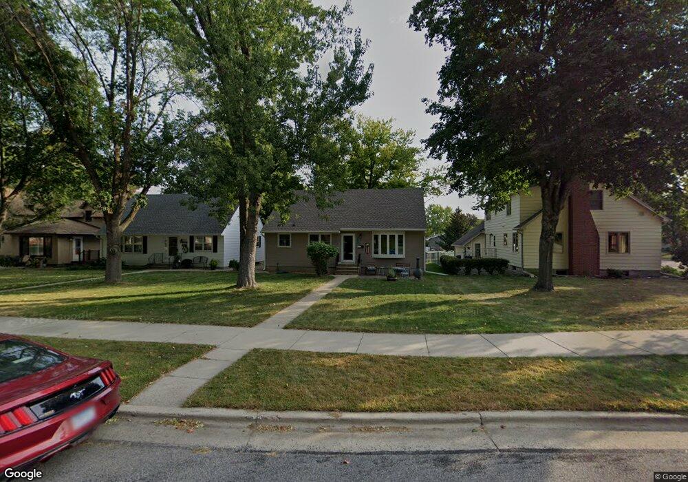 1123 S Payne St, New Ulm, MN 56073 - photo 1