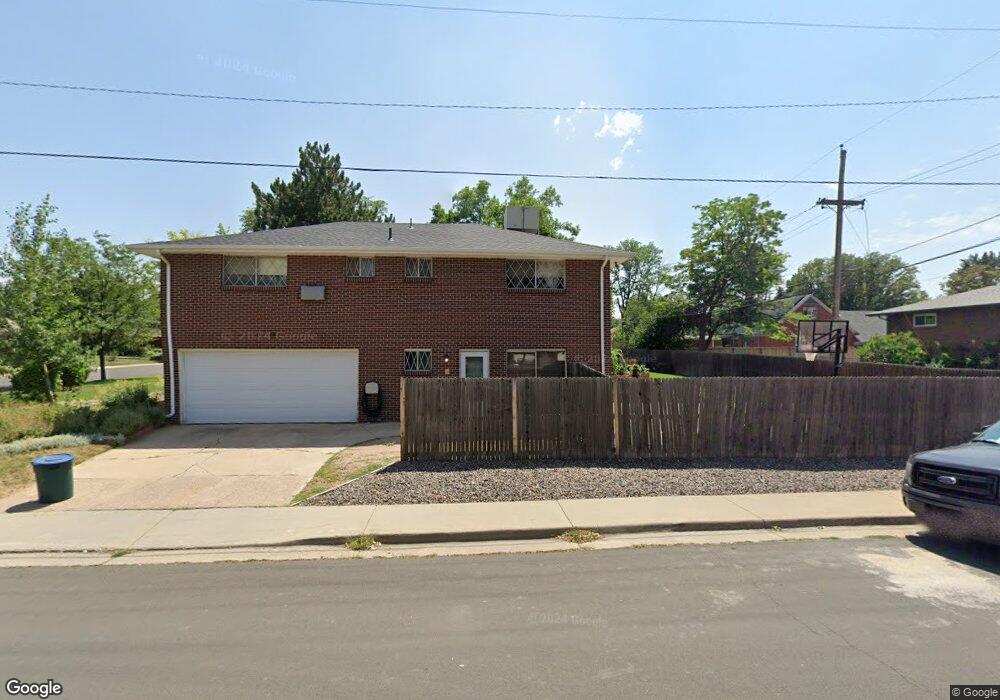 593 Nile St, Aurora, CO 80010 - photo 1