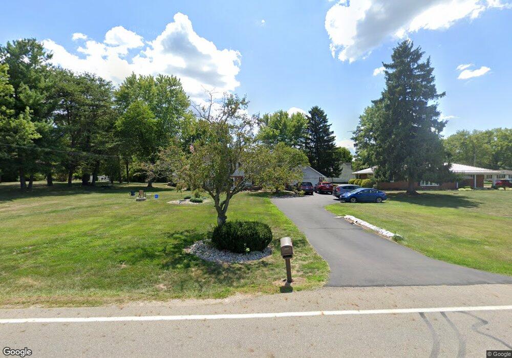 8703 Tarlton Rd, Circleville, OH 43113 - photo 1