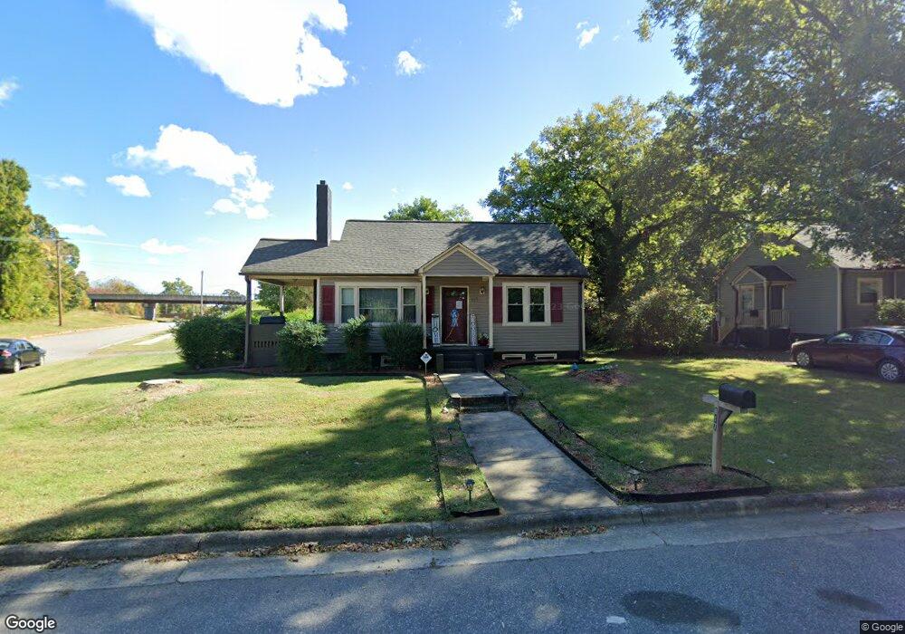 817 7th St, Statesville, NC 28677 - photo 1