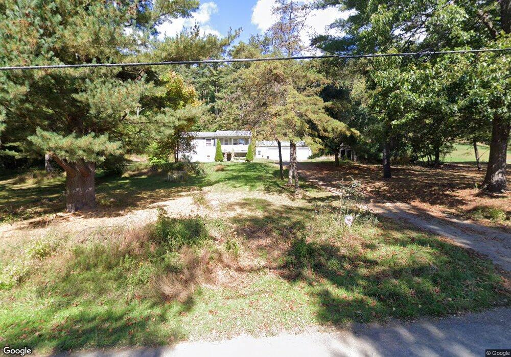 901 Laurel Grove Rd, New Bloomfield, PA 17068 - photo 1