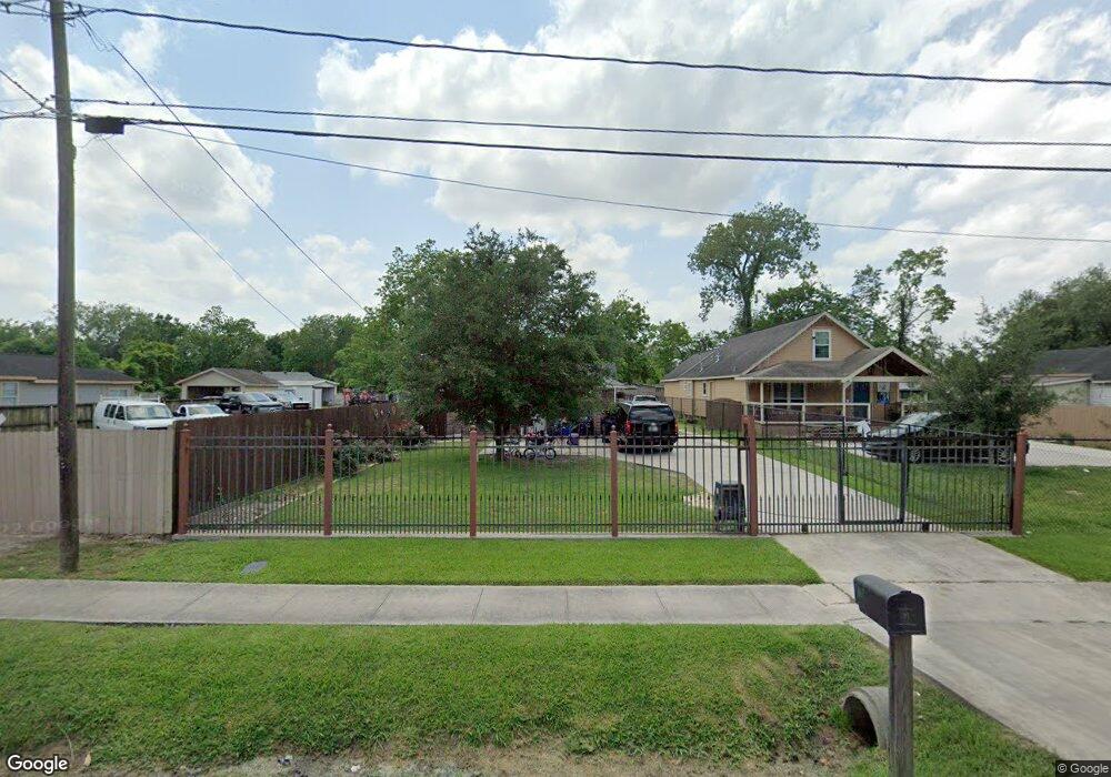 10145 Friendly Rd, Houston, TX 77093 - photo 1