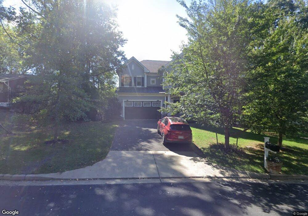 9227 Brian Dr, Vienna, VA 22180 - photo 1