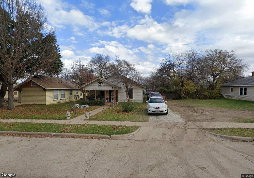 230 SW 4th St, Grand Prairie, TX 75051 - photo 1
