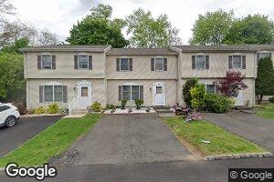 44 Muntz Ln, Garnerville, NY 10923
