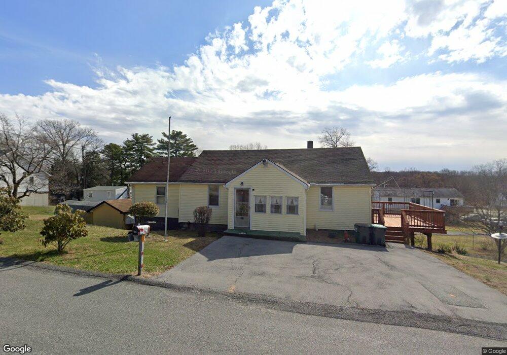 121 Ridgewood Ave, Middletown, NY 10940 - photo 1