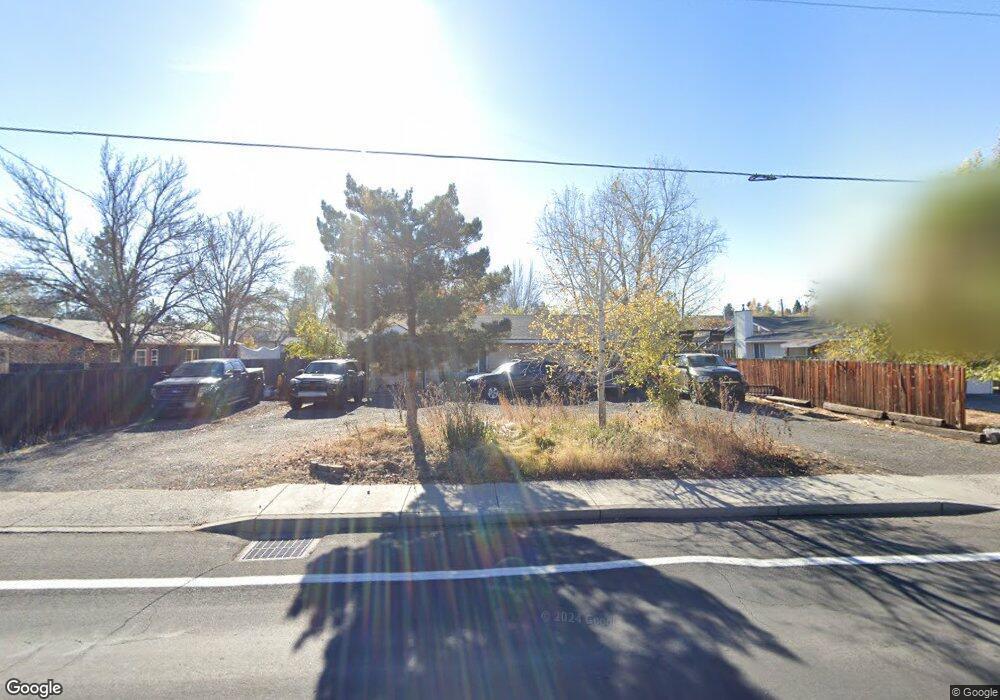 2530 SW Salmon Ave, Redmond, OR 97756 - photo 1