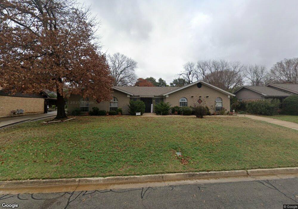 412 W Pleasantview Dr, Hurst, TX 76054 - photo 1