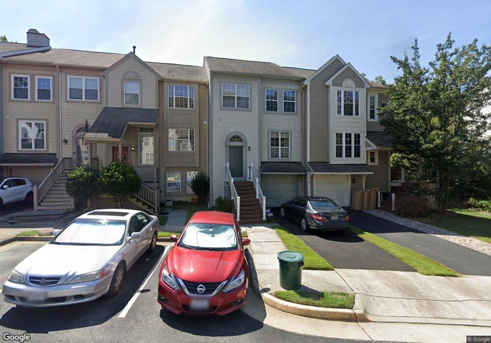 8322 Southern Oaks Ct, Lorton, VA 22079 - photo 1