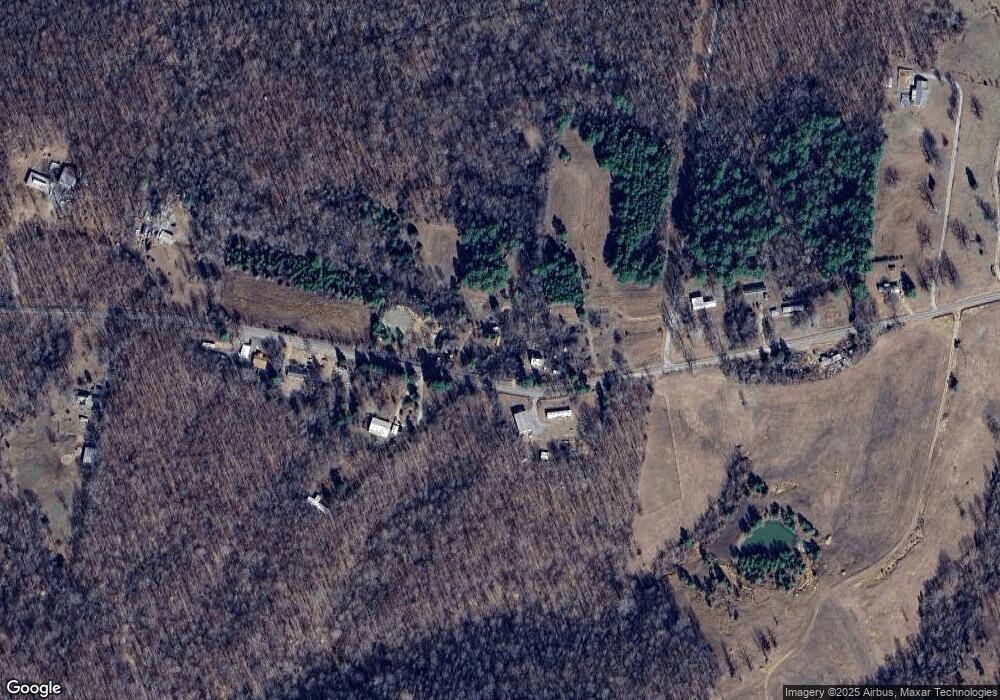 3015 Old Stewart Rd, Tennessee Ridge, TN 37178 - photo 1