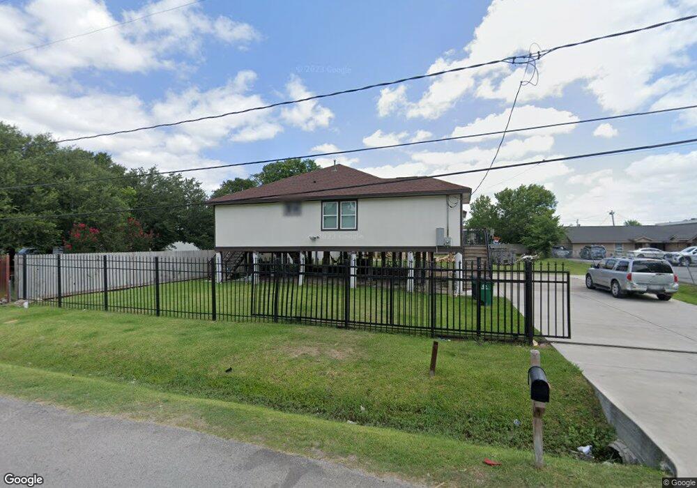 2635 Pine Tree Dr, Houston, TX 77093 - photo 1