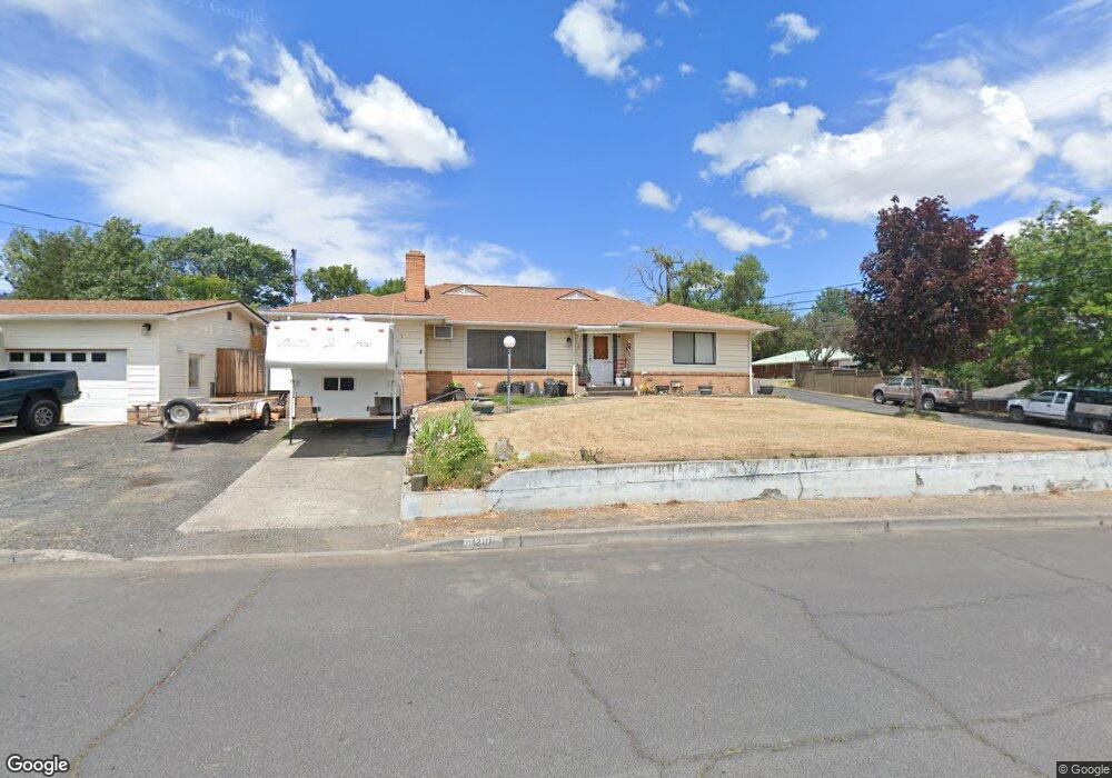 1201 NW Horn Ave, Pendleton, OR 97801 - photo 1