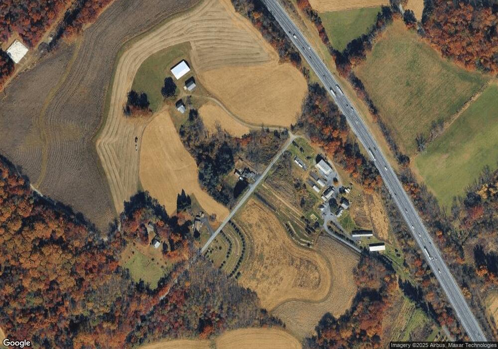 3081 Yost Ln, Coopersburg, PA 18036 - photo 1