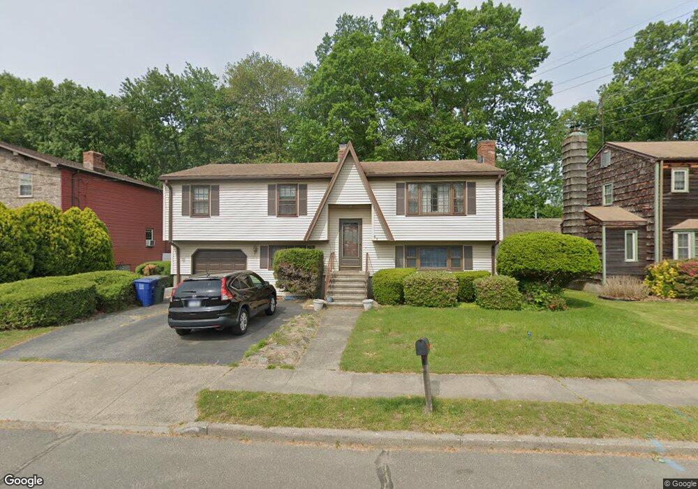 83 Williamsburg Rd, Bridgeport, CT 06606 - photo 1