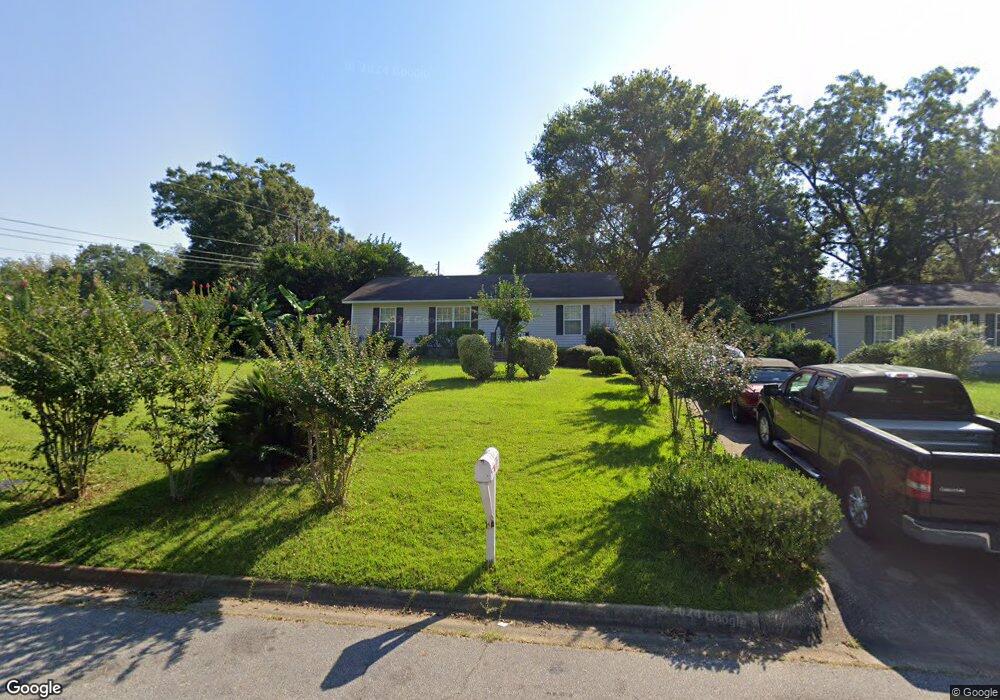 304 Phoenix Ct, Dothan, AL 36303 - photo 1