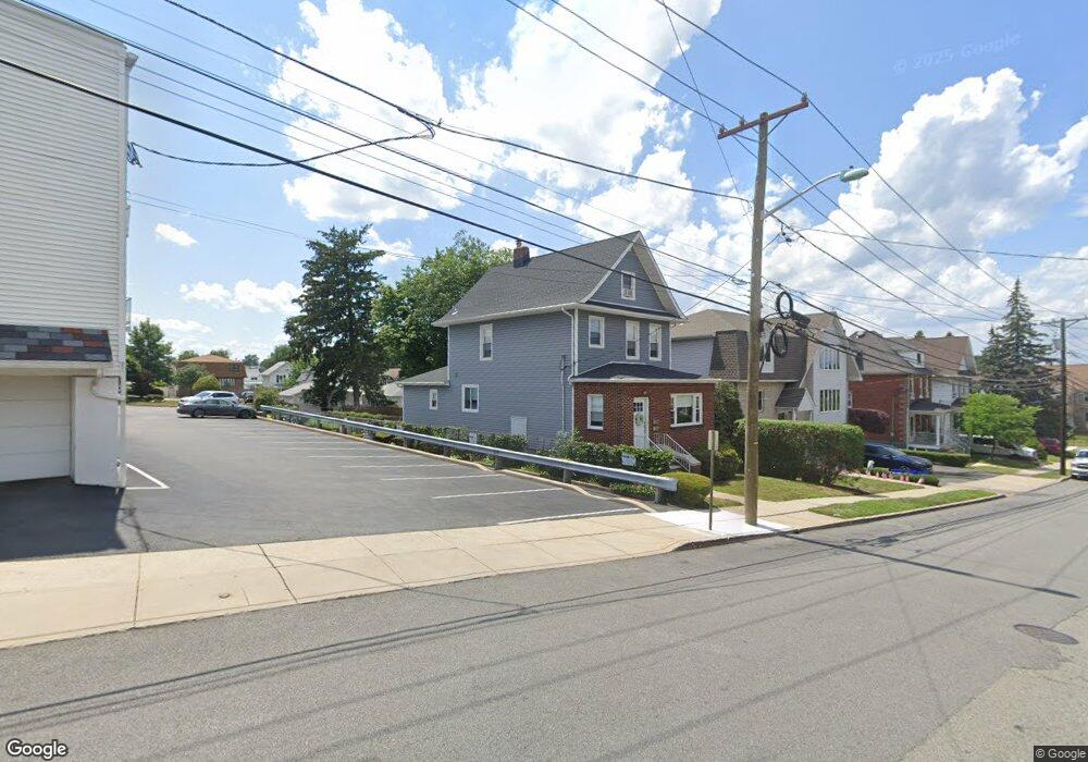 560 Fern Ave unit 1, Lyndhurst, NJ 07071 - photo 1